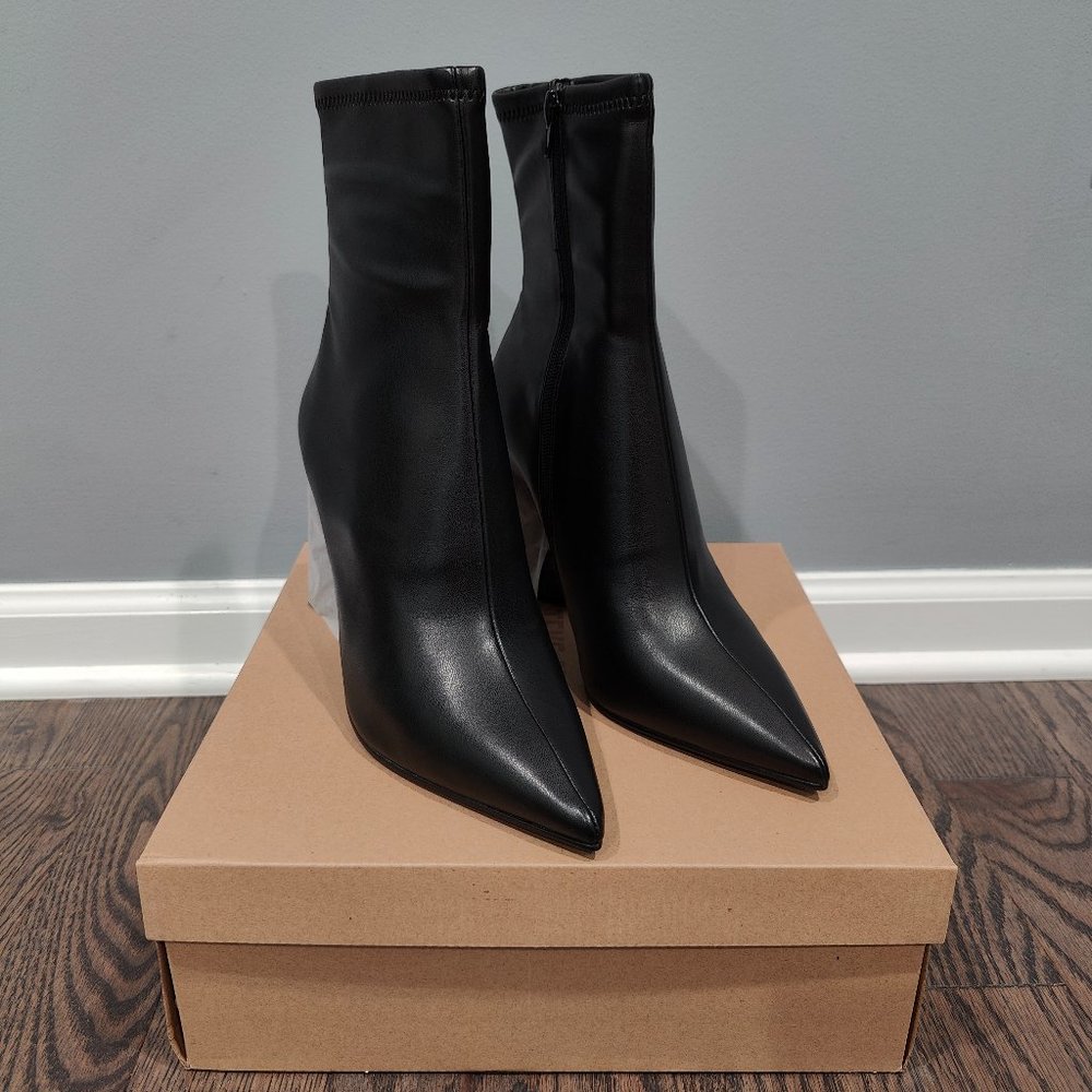 New Steve Madden Black Leather Ticker Boot